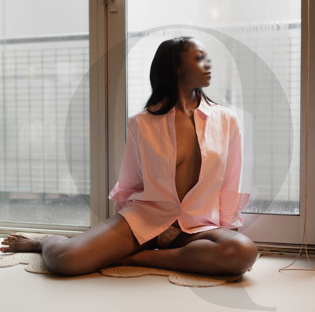 Isla – Sexy Driven Kitten